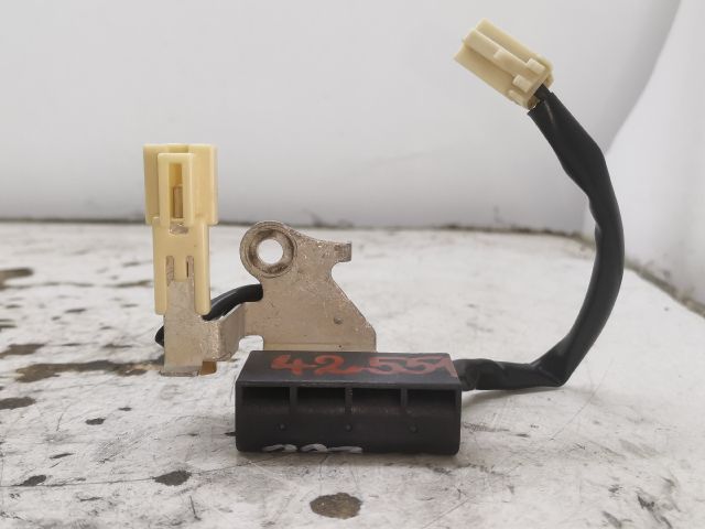 bontott TOYOTA AVENSIS T25 Antenna Erősítő