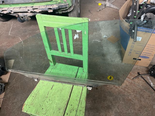 bontott TOYOTA AVENSIS T25 Bal első Ablak