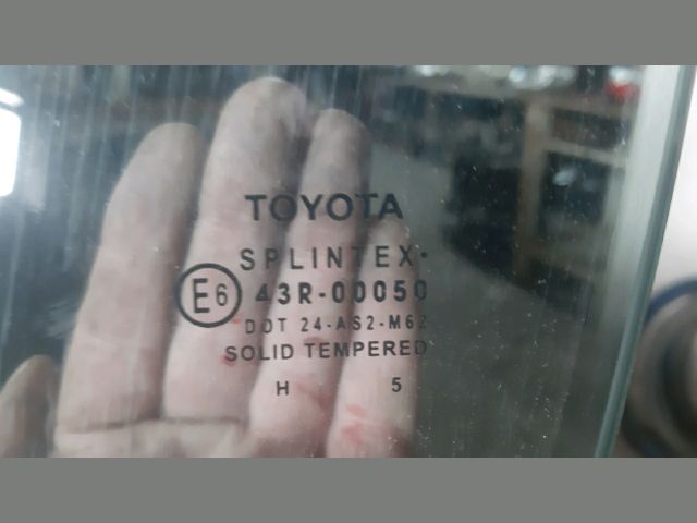 bontott TOYOTA AVENSIS T25 Bal első Ablak