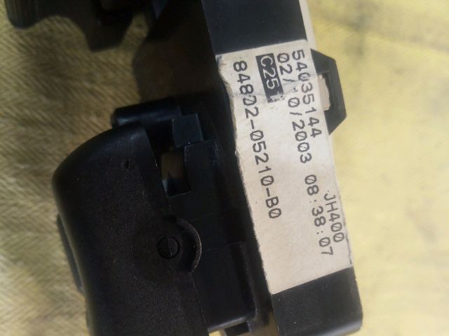 bontott TOYOTA AVENSIS T25 Bal első Ablakemelő Kapcsoló