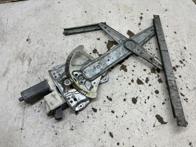 bontott TOYOTA AVENSIS T25 Bal első Ablakemelő Szerkezet (Elektromos)