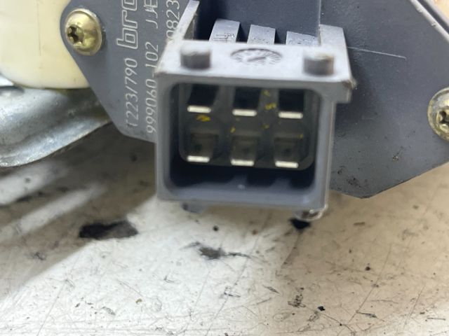 bontott TOYOTA AVENSIS T25 Bal első Ablakemelő Szerkezet (Elektromos)