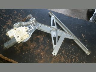 bontott TOYOTA AVENSIS T25 Bal első Ablakemelő Szerkezet (Elektromos)