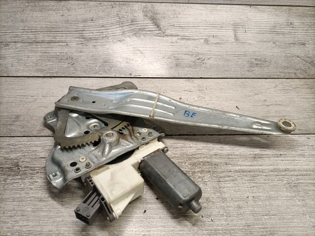 bontott TOYOTA AVENSIS T25 Bal első Ablakemelő Szerkezet (Elektromos)