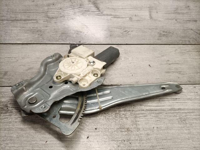 bontott TOYOTA AVENSIS T25 Bal első Ablakemelő Szerkezet (Elektromos)