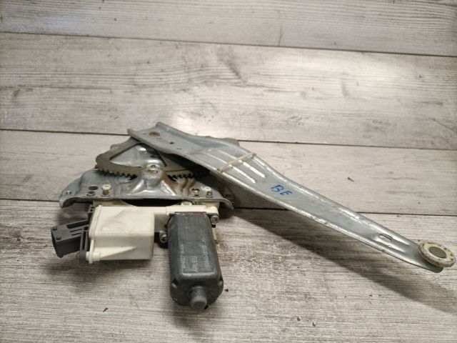 bontott TOYOTA AVENSIS T25 Bal első Ablakemelő Szerkezet (Elektromos)