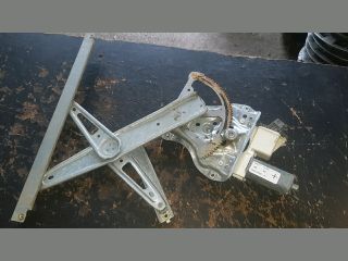 bontott TOYOTA AVENSIS T25 Bal első Ablakemelő Szerkezet (Elektromos)