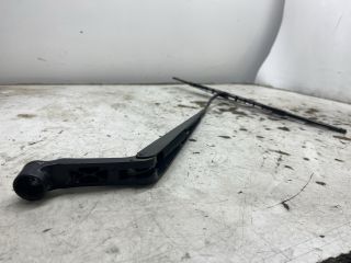 bontott TOYOTA AVENSIS T25 Bal első Ablaktörlő Kar