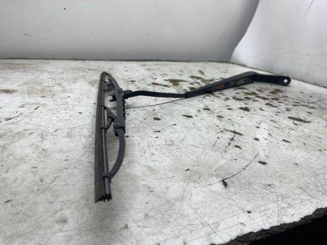 bontott TOYOTA AVENSIS T25 Bal első Ablaktörlő Kar