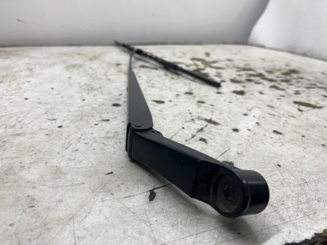 bontott TOYOTA AVENSIS T25 Bal első Ablaktörlő Kar