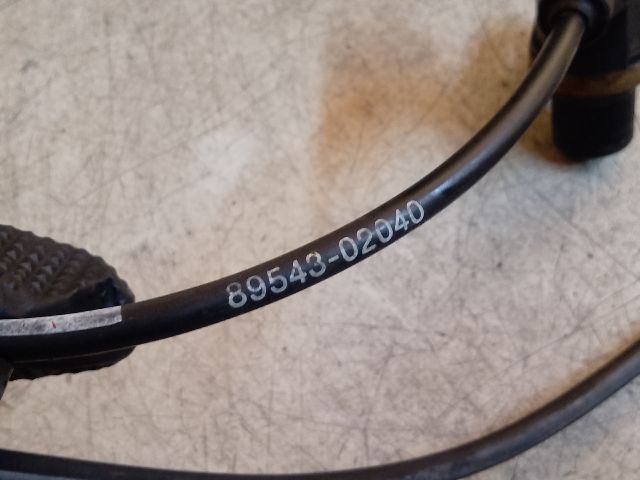 bontott TOYOTA AVENSIS T25 Bal első ABS Jeladó