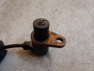 bontott TOYOTA AVENSIS T25 Bal első ABS Jeladó