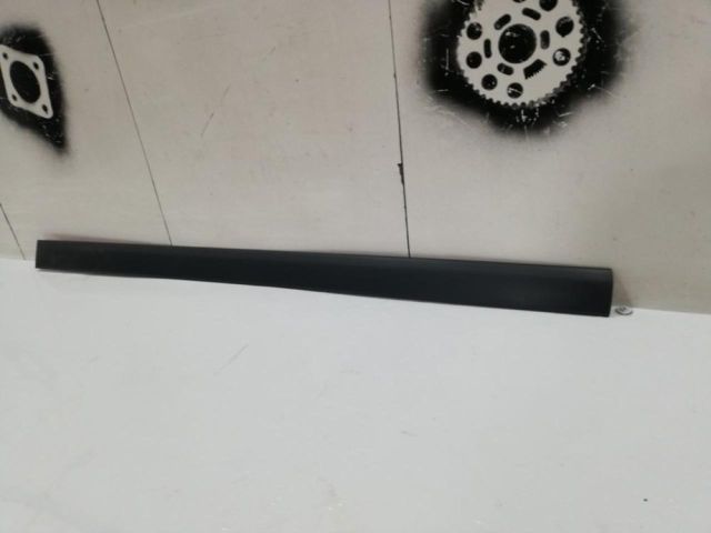 bontott TOYOTA AVENSIS T25 Bal első Ajtó Díszléc