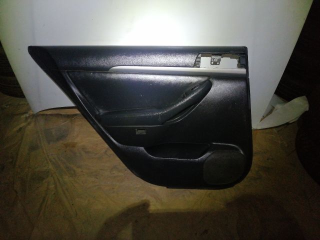 bontott TOYOTA AVENSIS T25 Bal első Ajtó Kárpit