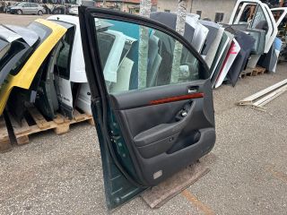 bontott TOYOTA AVENSIS T25 Bal első Ajtó (Részeivel)