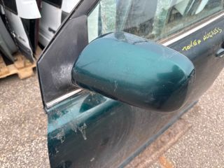 bontott TOYOTA AVENSIS T25 Bal első Ajtó (Részeivel)