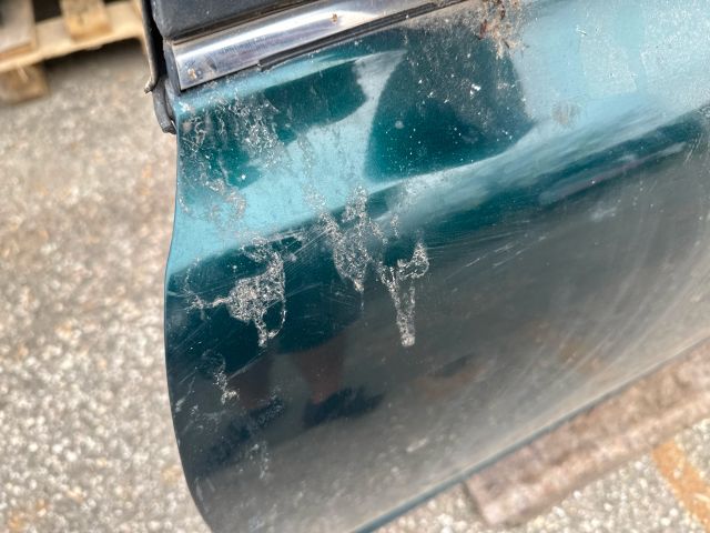 bontott TOYOTA AVENSIS T25 Bal első Ajtó (Részeivel)