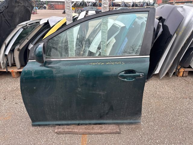 bontott TOYOTA AVENSIS T25 Bal első Ajtó (Részeivel)