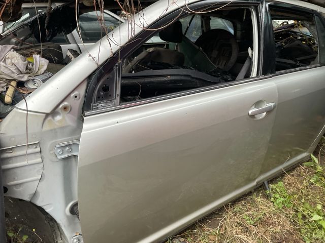 bontott TOYOTA AVENSIS T25 Bal első Ajtó (Üres lemez)