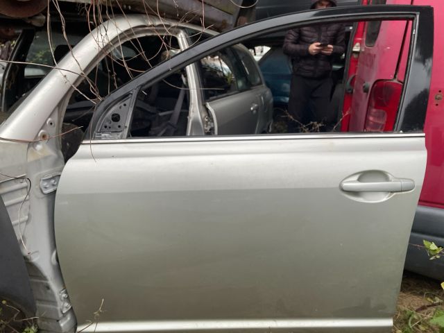 bontott TOYOTA AVENSIS T25 Bal első Ajtó (Üres lemez)