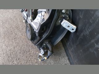 bontott TOYOTA AVENSIS T25 Bal első Ajtó (Üres lemez)