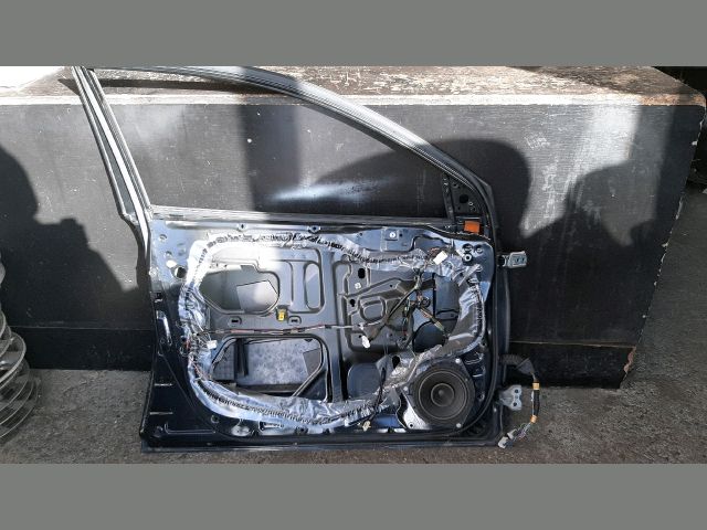 bontott TOYOTA AVENSIS T25 Bal első Ajtó (Üres lemez)