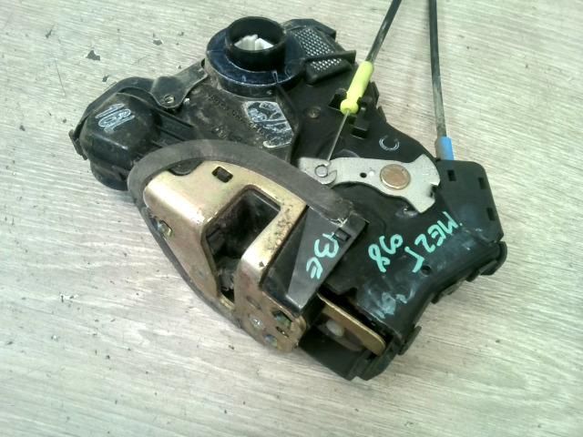 bontott TOYOTA AVENSIS T25 Bal első Ajtózár