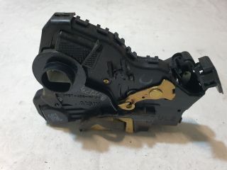 bontott TOYOTA AVENSIS T25 Bal első Ajtózár