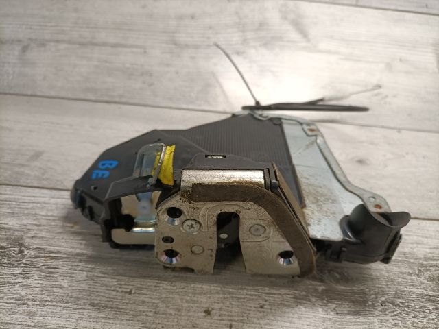 bontott TOYOTA AVENSIS T25 Bal első Ajtózár