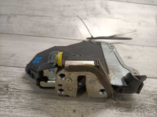 bontott TOYOTA AVENSIS T25 Bal első Ajtózár