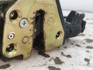 bontott TOYOTA AVENSIS T25 Bal első Ajtózár