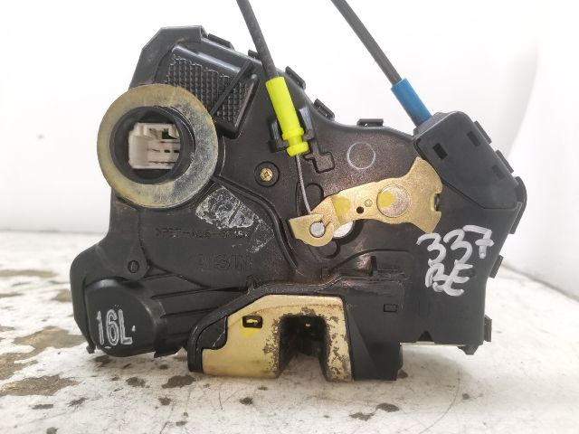 bontott TOYOTA AVENSIS T25 Bal első Ajtózár