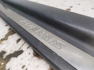 bontott TOYOTA AVENSIS T25 Bal első Küszöb Díszléc