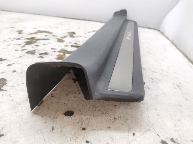 bontott TOYOTA AVENSIS T25 Bal első Küszöb Díszléc