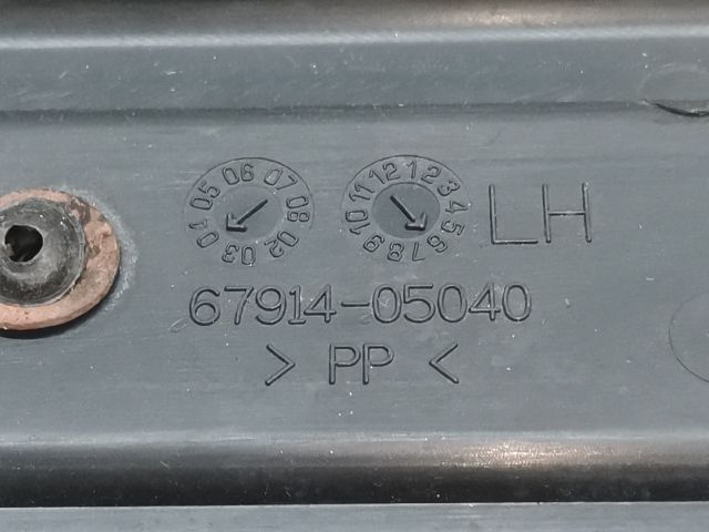 bontott TOYOTA AVENSIS T25 Bal első Küszöb Díszléc