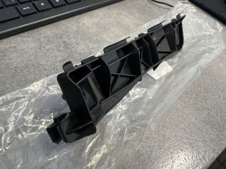 bontott TOYOTA AVENSIS T25 Bal első Oldal Lökhárító Tartó (Műanyag)