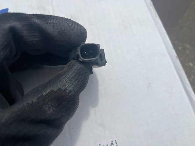 bontott TOYOTA AVENSIS T25 Bal első Oldal Ütközés Érzékelő