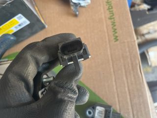 bontott TOYOTA AVENSIS T25 Bal első Oldal Ütközés Érzékelő