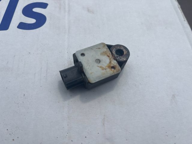 bontott TOYOTA AVENSIS T25 Bal első Oldal Ütközés Érzékelő