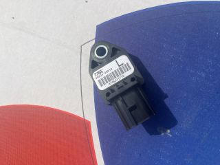 bontott TOYOTA AVENSIS T25 Bal első Oldal Ütközés Érzékelő