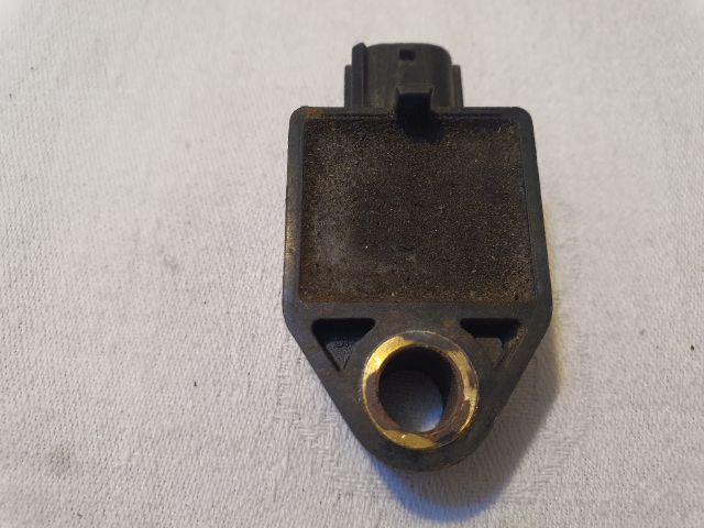 bontott TOYOTA AVENSIS T25 Bal első Oldal Ütközés Érzékelő