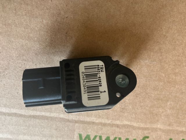 bontott TOYOTA AVENSIS T25 Bal első Oldal Ütközés Érzékelő