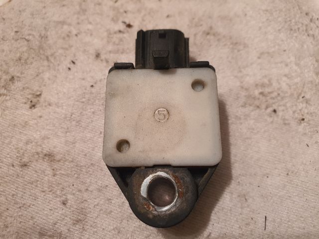 bontott TOYOTA AVENSIS T25 Bal első Oldal Ütközés Érzékelő