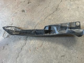 bontott TOYOTA AVENSIS T25 Bal első Sárvédő Zajszigetelés