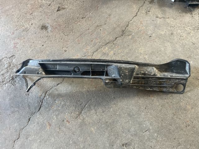 bontott TOYOTA AVENSIS T25 Bal első Sárvédő Zajszigetelés