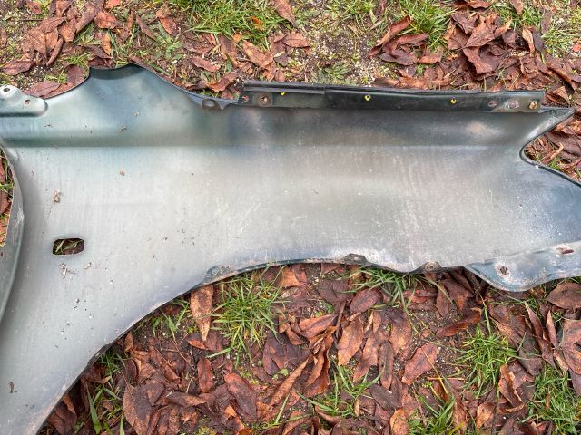 bontott TOYOTA AVENSIS T25 Bal első Sárvédő