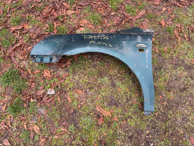 bontott TOYOTA AVENSIS T25 Bal első Sárvédő