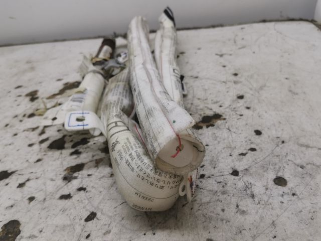 bontott TOYOTA AVENSIS T25 Bal Függönylégzsák és Oldallégzsák