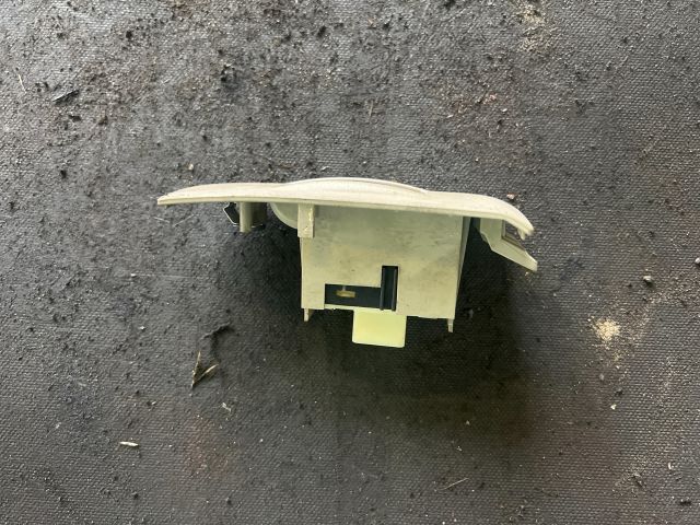 bontott TOYOTA AVENSIS T25 Bal hátsó Ablakemelő Kapcsoló