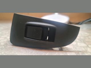 bontott TOYOTA AVENSIS T25 Bal hátsó Ablakemelő Kapcsoló